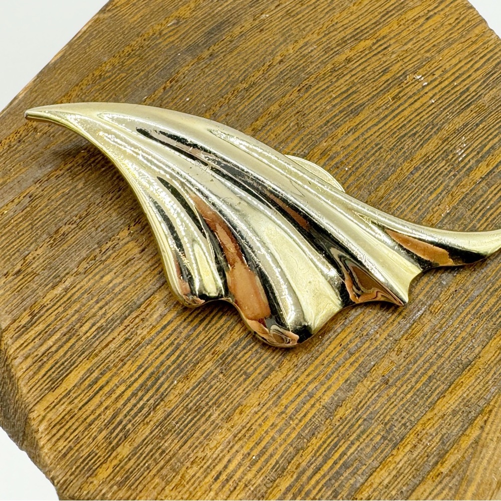 M.J. Ent signed gold tone scarf clip abstract modernist swooping wing